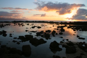 zonsondergang boven zee | North Shore Oahu